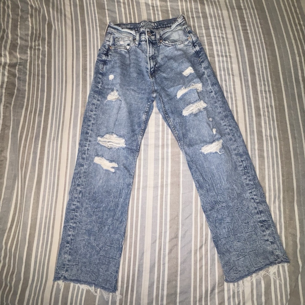Arizona Jean Co Women's Straight Leg Mom Jeans Light Wash Size 0